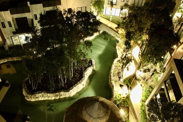 Pool 85 of 117