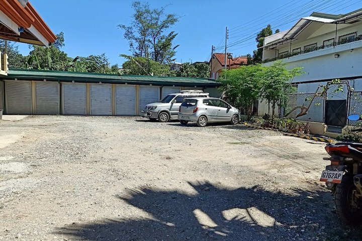 Property Grounds 28 of 30