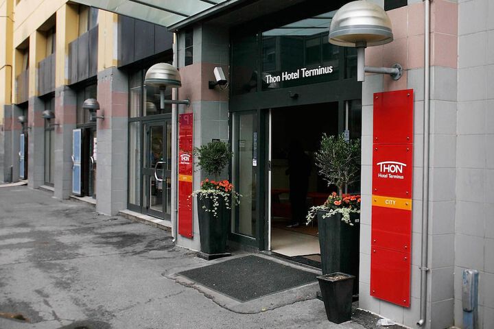 Hotel 76 of 77