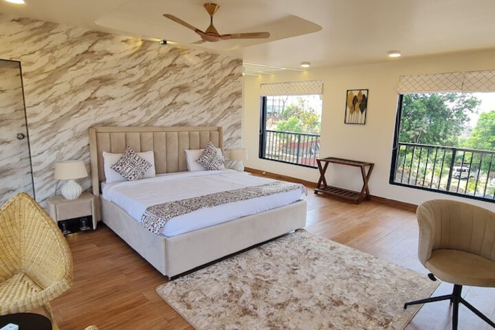 Room 8 of 23