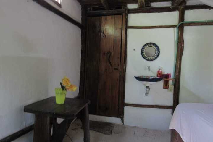 Room 7 of 28