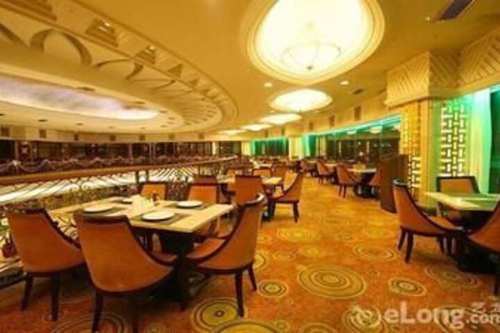 Dining 153 of 159
