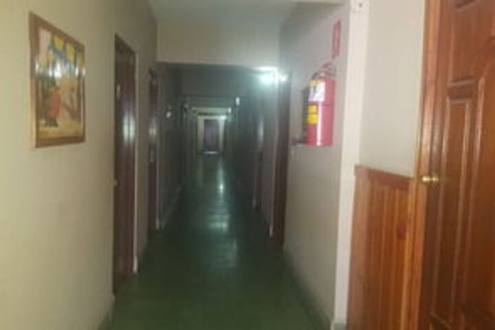 Ballroom/Hall 14 of 28