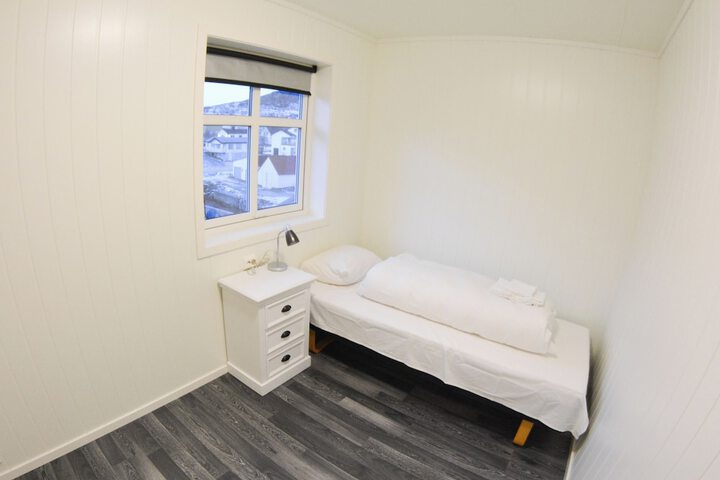 Room 138 of 262