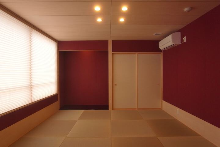 Room 5 of 37