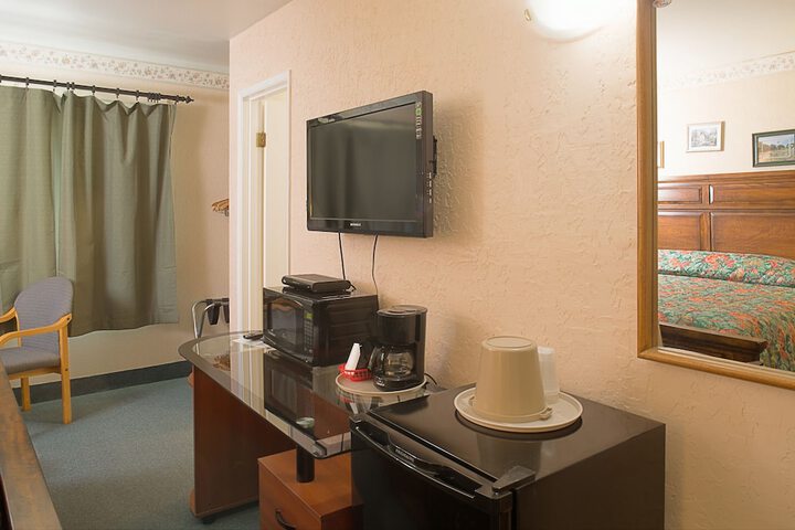 Room 7 of 38