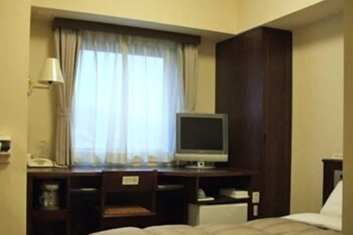 Room 13 of 52
