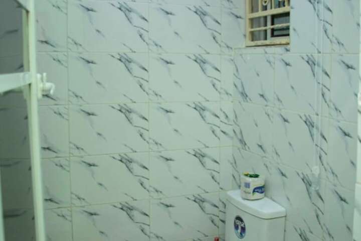 Room 12 of 22