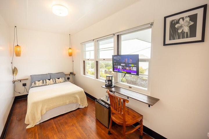 Room 10 of 50