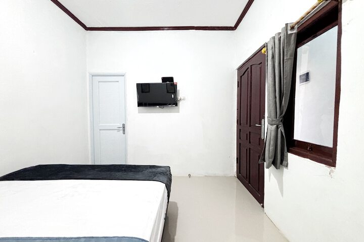 Room 12 of 62