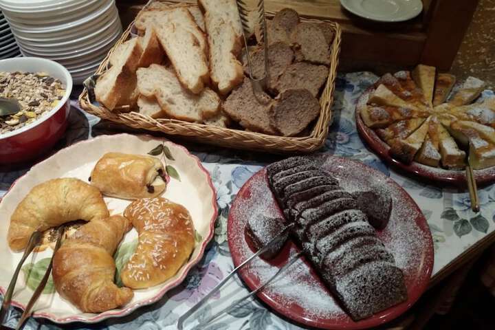 Breakfast/Coffee Service 32 of 61