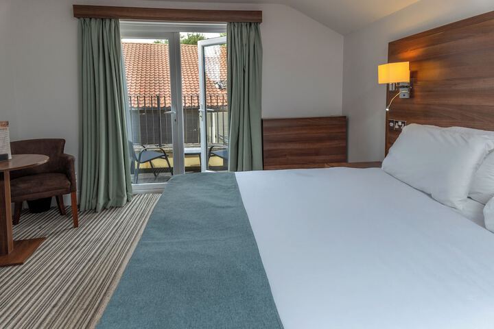 Room 30 of 114