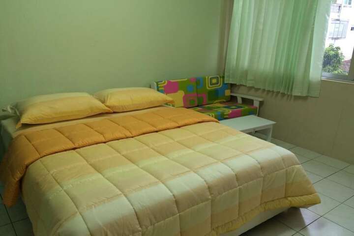 Room 11 of 28