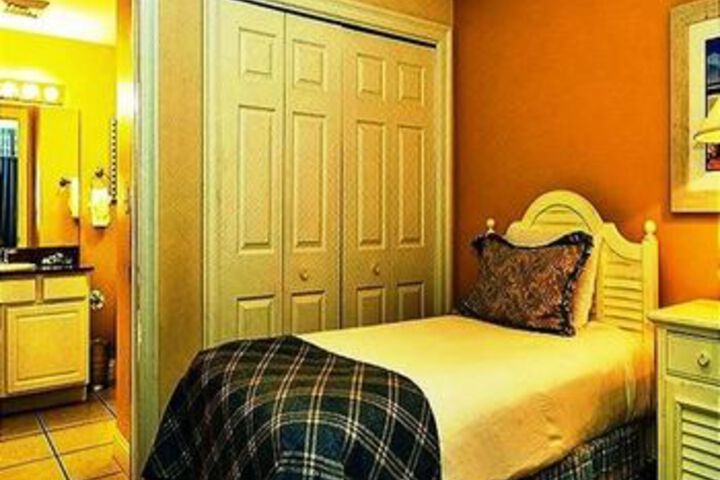 Room 26 of 49