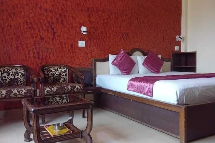 Room 2 of 14
