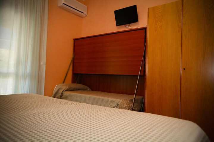 Room 30 of 119