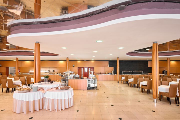 Dining Photos