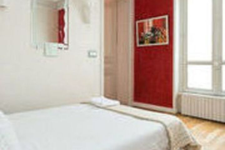 Room 14 of 36