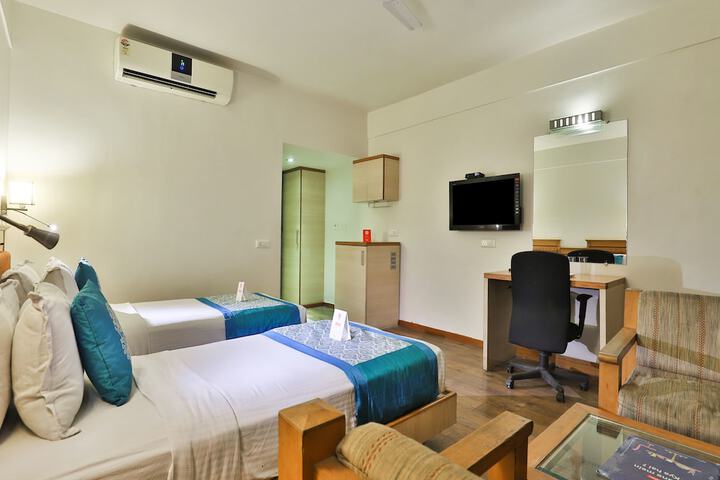 Room 14 of 30