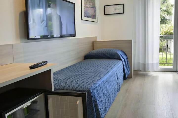 Room 17 of 58