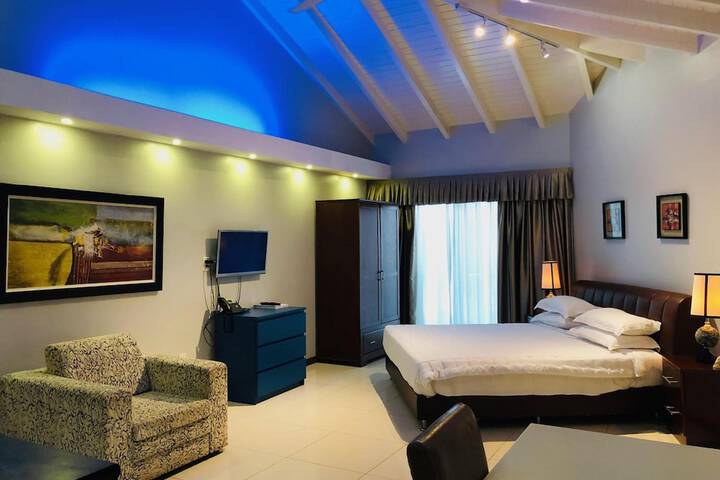 Room 25 of 68