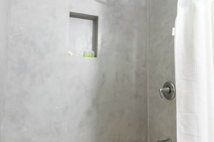 Room 112 of 137