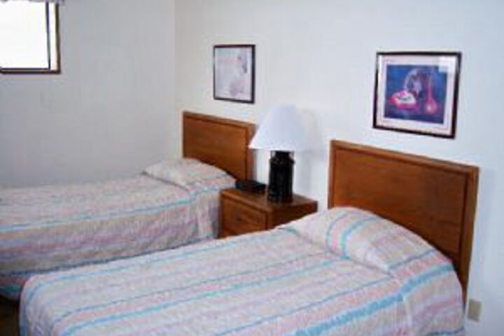 Room 15 of 36