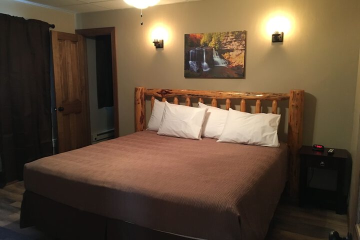 Room 6 of 81
