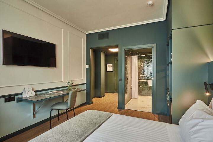 Room 40 of 121