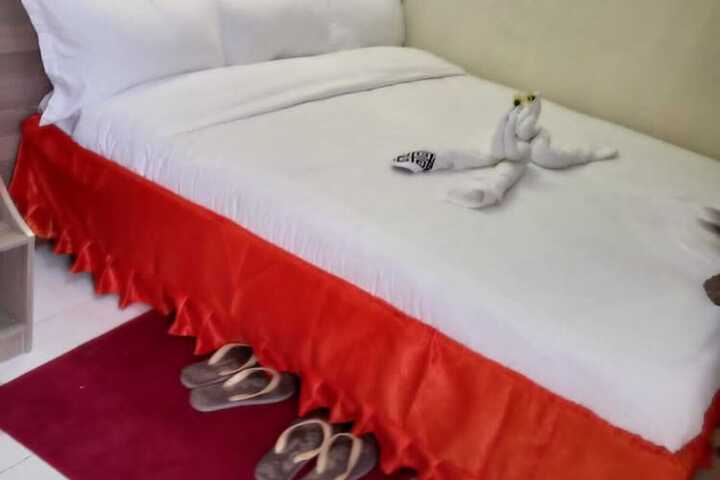 Room 2 of 11