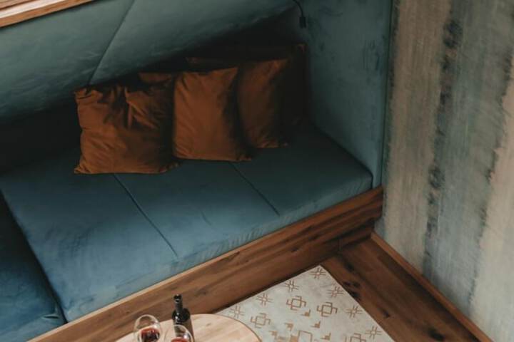 Room 25 of 63