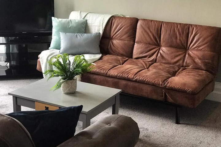 Room 5 of 7