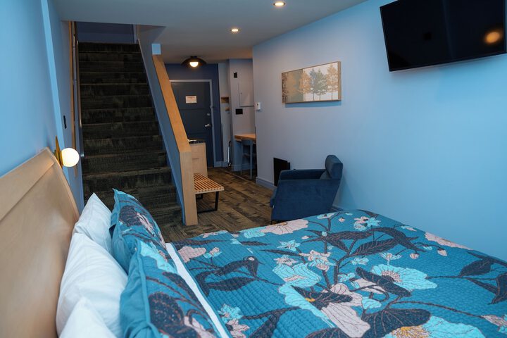 Room 10 of 50
