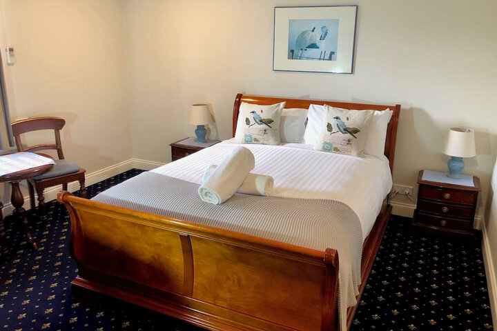 Room 4 of 34