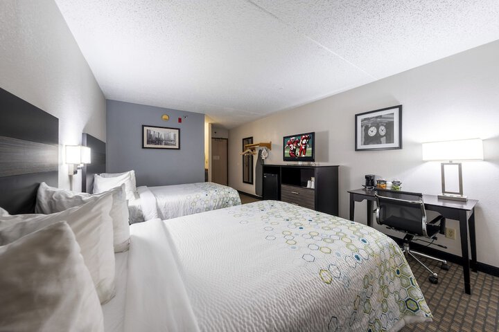 2 Double Beds (3 of 14)