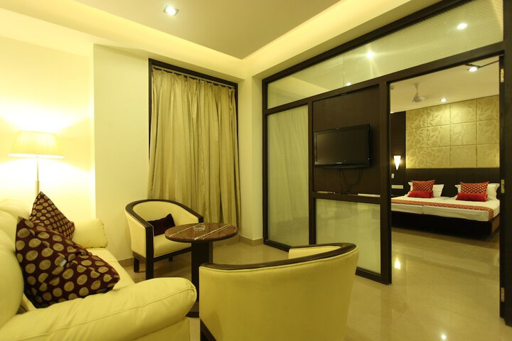 Room 8 of 51