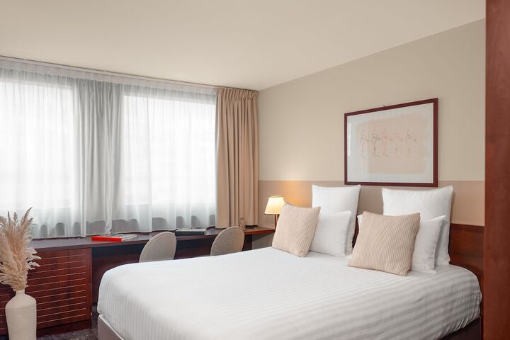 Room 46 of 184