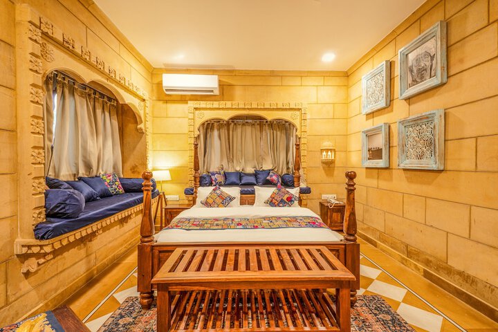 Room 9 of 47