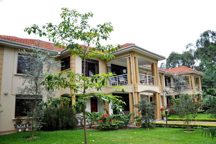 Hotel Exterior 41 of 55