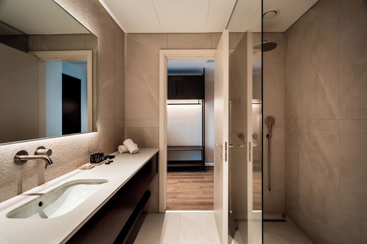 Room 19 of 22
