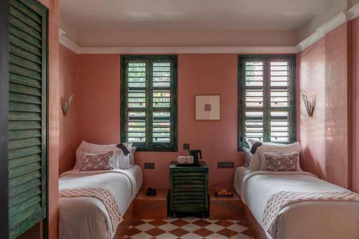 Room 3 of 64
