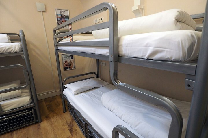 Room 8 of 43