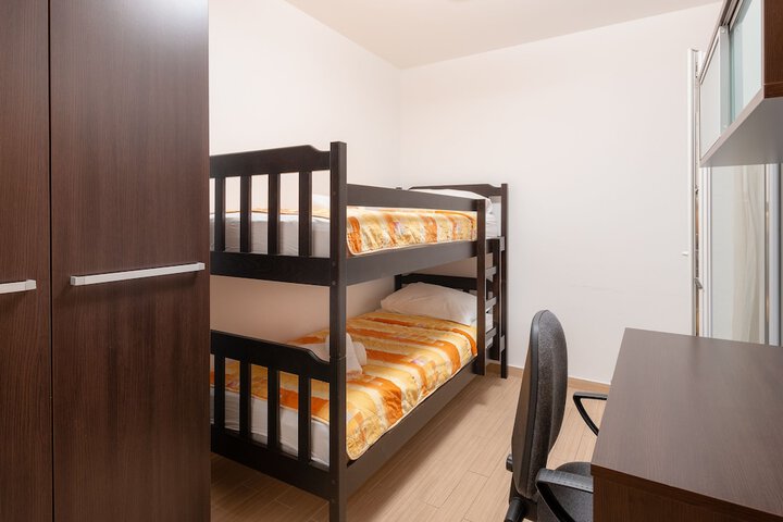 Room 16 of 54