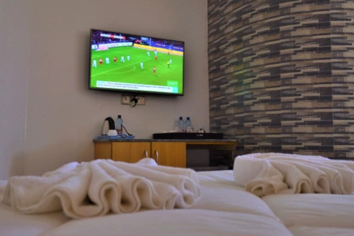 Room 15 of 15