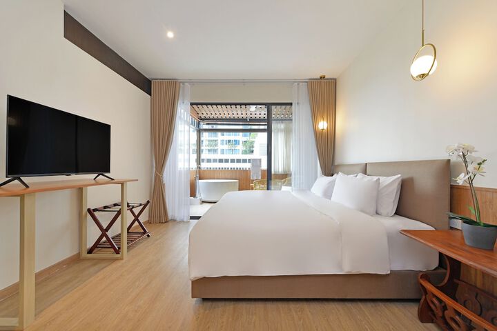 Room 12 of 49