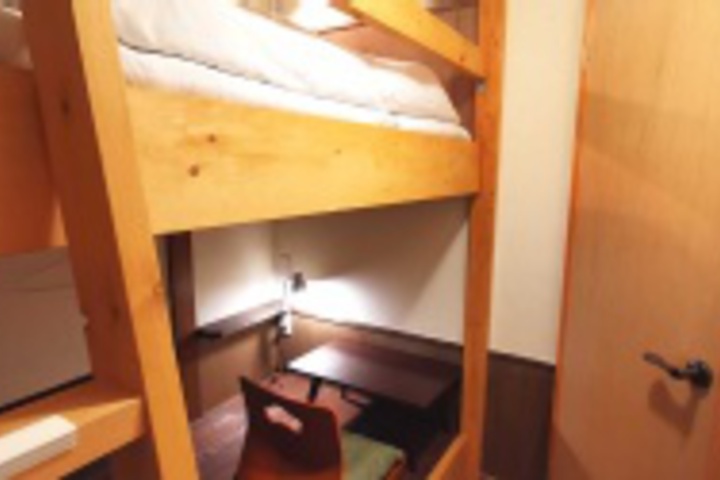 Room 139 of 192