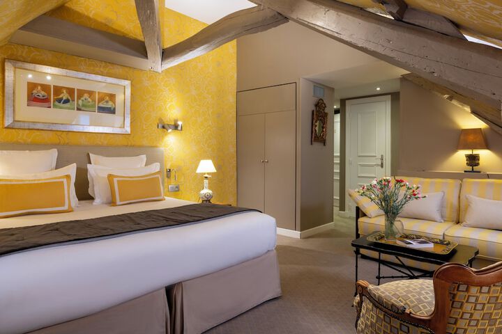 Room 10 of 84