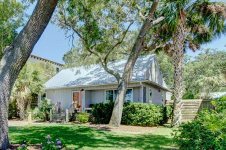 Image of 2204 Ocean Road by Hodnett Cooper