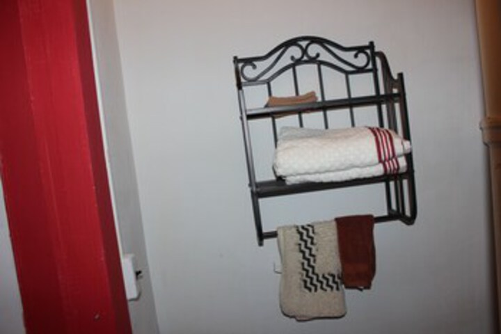 Room 16 of 140