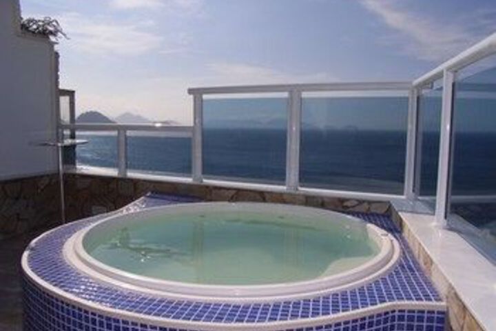 Hot Tub 24 of 27
